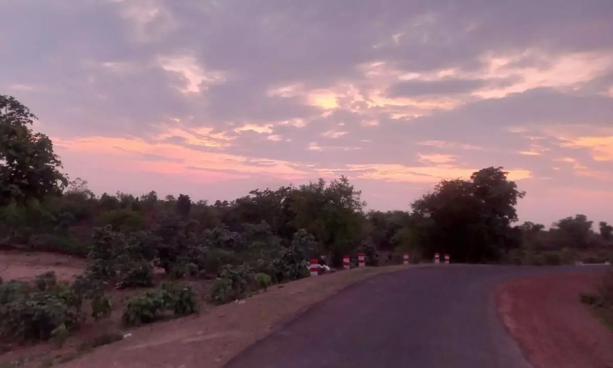 तेज बौछारों के साथ नौतपा में गिरा पानी, हवा में आई ठण्डक तेज बौछारों के साथ नौतपा में गिरा पानी, हवा में आई ठण्डक