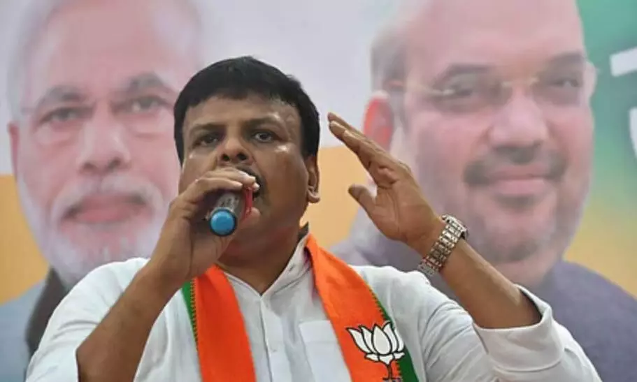उनकी सोच और नीति हमेशा पाकिस्तान और चीन के समर्थन वाली, बयानों को लेकर कांग्रेस नेताओं पर बरसे महाराष्ट्र बीजेपी नेता संजय उपाध्याय उनकी सोच और नीति हमेशा पाकिस्तान और चीन के समर्थन वाली, बयानों को लेकर कांग्रेस नेताओं पर बरसे महाराष्ट्र बीजेपी नेता संजय उपाध्याय