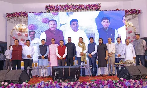 हिंदी पत्रकारिता दिवस समारोह, भाषा संवाद का माध्यम है संघर्ष का नहीं: आशीष शेलार