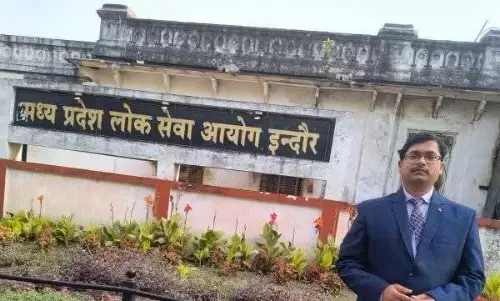 कौशलेन्द्र खरे का अंग्रेजी विषय के लिए सहायक प्राध्यापक के पद पर हुआ चयन