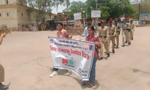 महाविद्यालय के एनसीसी कैडेट्स ने विश्व तंबाकू निषेध दिवस पर निकाली रैली