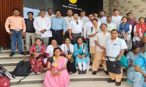 स्वास्थ्य सेवा क्षेत्र की रीढ़ हो रही कमजाेर, आशा वर्कर और गटप्रवर्तकों की सरकार नहीं ले रही सुध