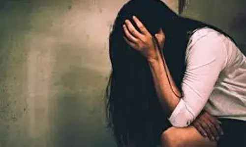 देह व्यापार मामला: होटल में बंधक बनाकर रखा, दुराचार भी किया
