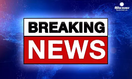 झाबुआ में भीषण सड़क हादसा, शादी से लौट रही कार पर पलटा  सीमेंट से भरा ट्रक, 9 की मौत