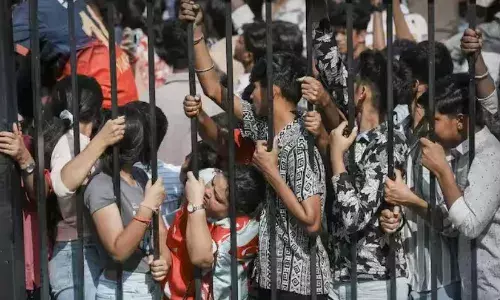 जानकारी मिलते ही कार्यक्रम को..., बेंगलुरु में मची भगदड़ पर बोली आरसीबी, बयान जारी कर फैंस से की खास अपील