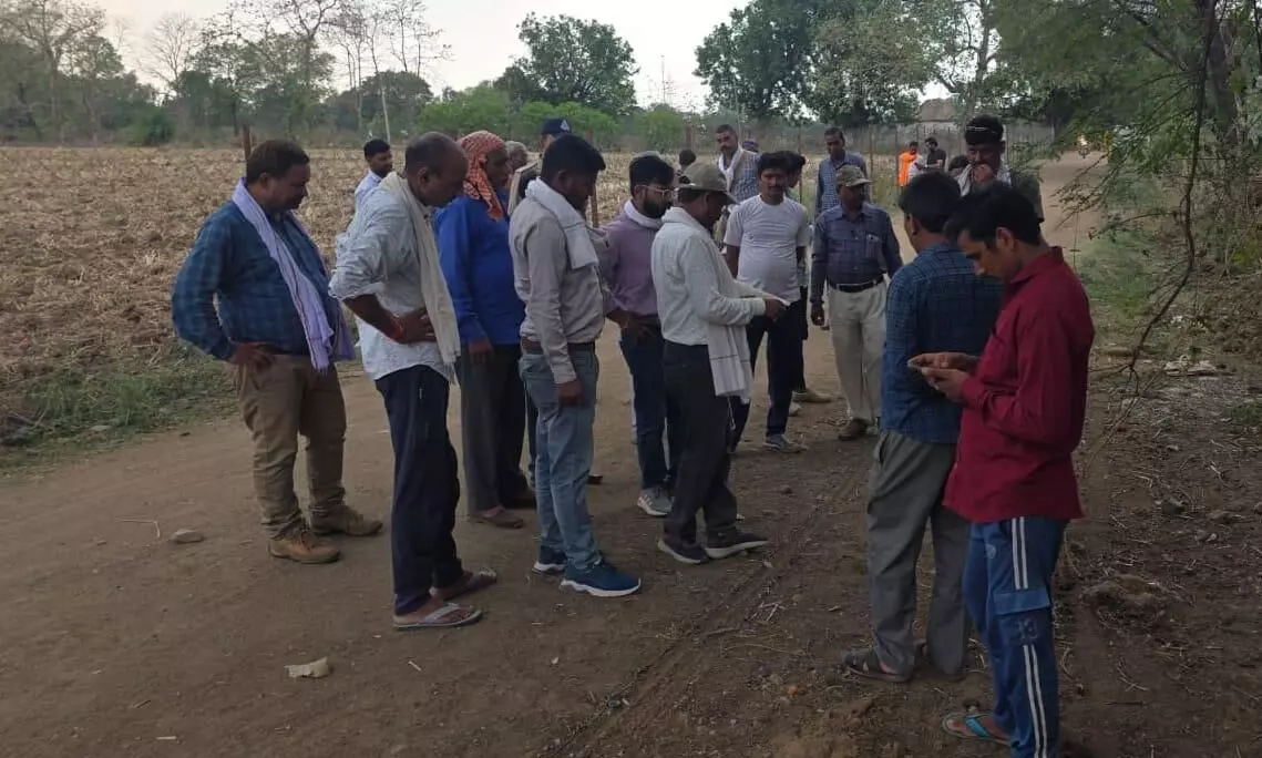 सीमांकन के बाद भाजपा नेता के कब्जे में निकली थाने की जमीन सीमांकन के बाद भाजपा नेता के कब्जे में निकली थाने की जमीन