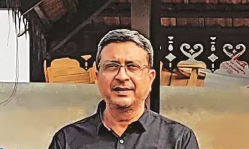 अजीबोगरीब कार्यप्रणाली,  फीस नहीं भरी, तो स्कूल ने मोबाइल पर भेज दी टीसी