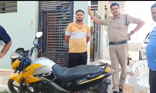घर में चोरी के लिए घुसेे बदमाशों ने किया हमला, परिवार के दो सदस्य घायल
