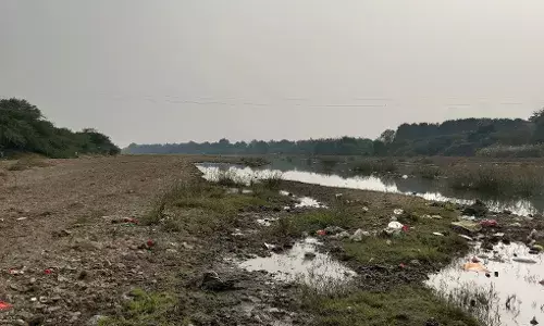 कभी बहती थी कल-कल , छल-छल धारा, अब सूखे की चपेट में आई  इरई नदी