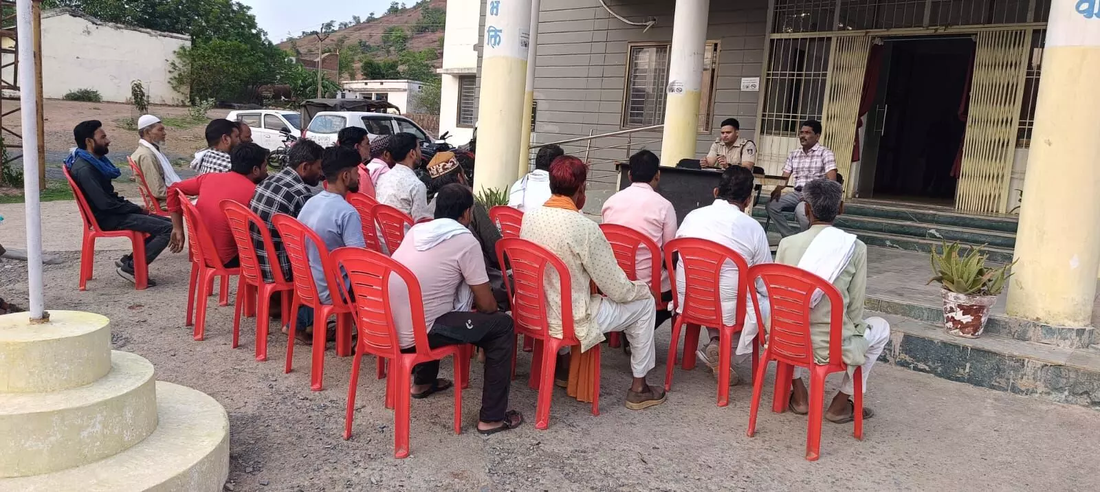 बीस किमी में दो टोल नाका एमपीआरडीसी की मनमानी पर रोष, नियमों की अनदेखी जारी बीस किमी में दो टोल नाका एमपीआरडीसी की मनमानी पर रोष, नियमों की अनदेखी जारी