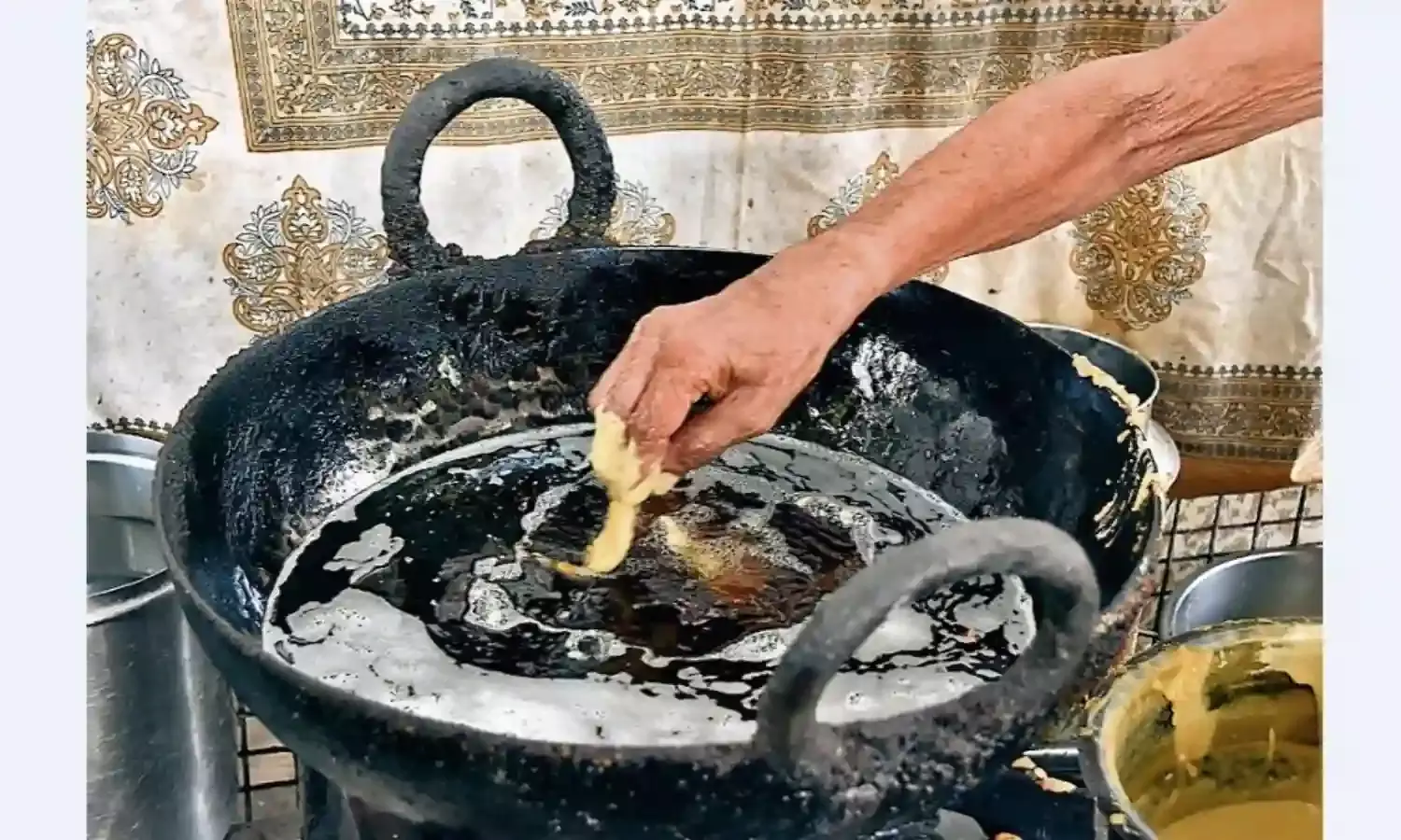 वर्ल्ड फूड सेफ्टी डे- शहर में खाद्य सुरक्षा और इसके मानकों की अनदेखी, सेहत ताक पर