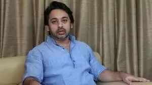 सुझाव या तकरार: मंत्री नितेश राणे को सोच समझकर बोलना चाहिए- नीलेश राणे सुझाव या तकरार: मंत्री नितेश राणे को सोच समझकर बोलना चाहिए- नीलेश राणे