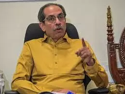 राज-उद्धव गठबंधन: दोनों ठाकरे बंधुओं में रिश्तेदारों के जरिए बातचीत शुरू राज-उद्धव गठबंधन: दोनों ठाकरे बंधुओं में रिश्तेदारों के जरिए बातचीत शुरू