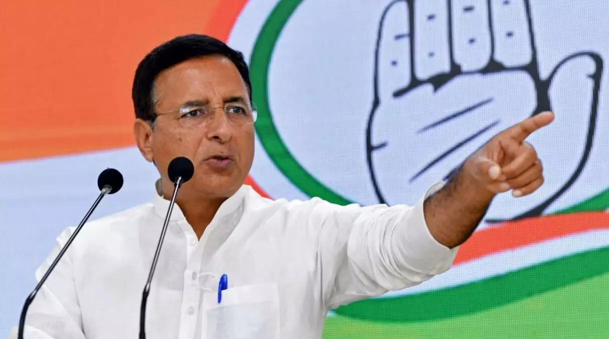 राहुल गांधी के बाद रणदीप सुरजेवाला का हमला, चुनाव आयोग को बताया सरकारी पिट्ठू, विदेश नीति पर उठाए राहुल गांधी के बाद रणदीप सुरजेवाला का हमला, चुनाव आयोग को बताया सरकारी पिट्ठू, विदेश नीति पर उठाए