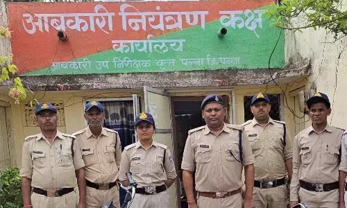 आबकारी पुलिस ने जप्त की ६४ लीटर कच्ची शराब, एक आरोपी गिरफ्तार