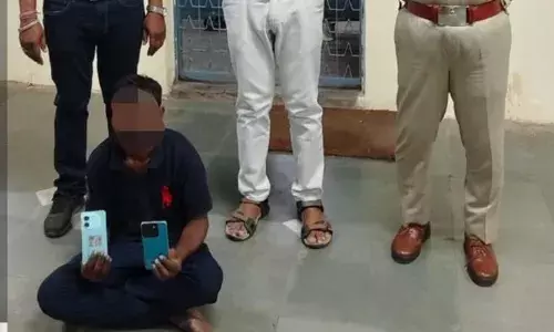 मोबाइल चोरी कर घूम रहा था स्टेशन पर,जीआरपी ने पकड़ा हिस्ट्री शीटर