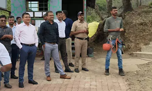 मूलभूत सुविधाओं को वैज्ञानिक दृष्टिकोण से सुदृढ़ किया जाए: डीएम