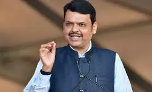 ताउम्र आप यही गलती करते रहे, धूल चेहरे पर थी और आप आईना साफ करते रहे