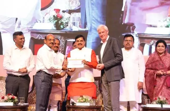 सूर्य मित्र कृषि फीडर योजना में होगा 20 हजार करोड़ रुपये का निवेश - मुख्यमंत्री डॉ. यादव सूर्य मित्र कृषि फीडर योजना में होगा 20 हजार करोड़ रुपये का निवेश - मुख्यमंत्री डॉ. यादव