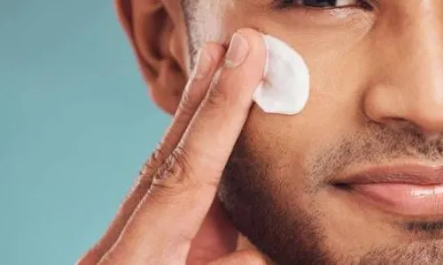 धूप की टैनिंग से राहत देंगी घर में रखी ये चीजें, डार्क स्पॉस्ट्स का होगा सफाया और शाइन करेगा चेहरा