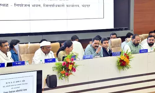 जनप्रतिनिधियों को विश्वास में लेकर निधि वितरित करेंगे : पालकमंत्री
