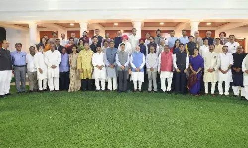 दुनिया में पाकिस्तान को बेनकाब कर लौटे ऑल पार्टी डेलिगेशन से PM MODI ने की मुलाकात, लिया फीडबैक, ओवैसी रहे गैरमौजूद