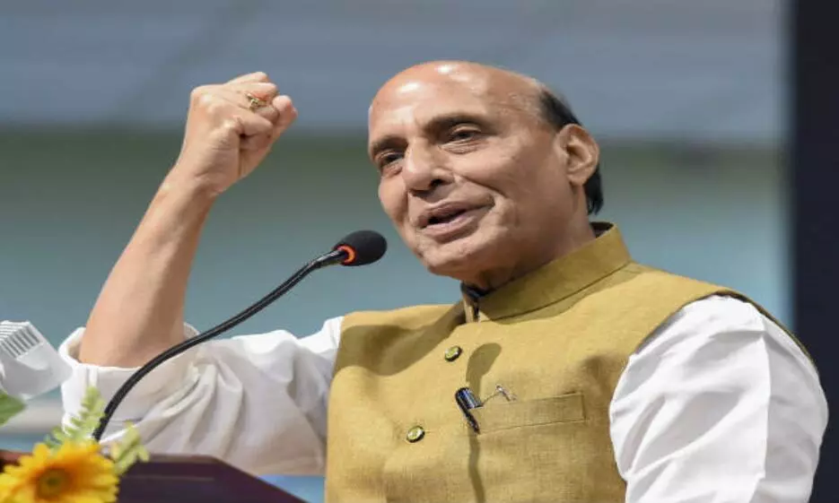 पाकिस्तान की हर हरकत का जवाब देने को तैयार है भारतीय सेना - राजनाथ पाकिस्तान की हर हरकत का जवाब देने को तैयार है भारतीय सेना - राजनाथ