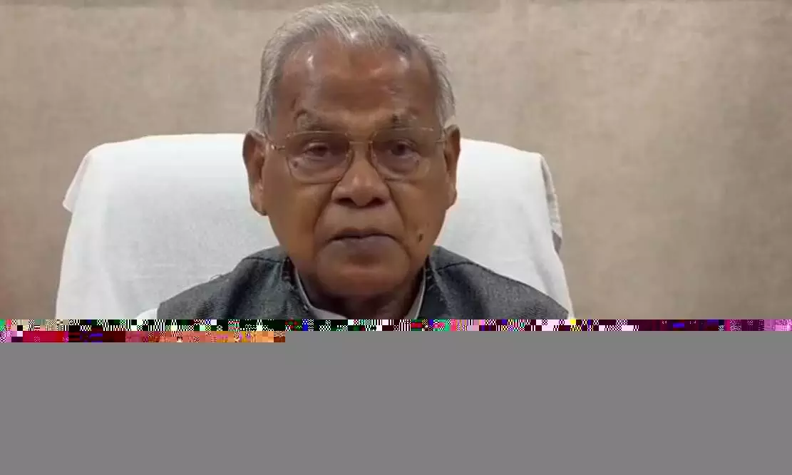 लालू के तलवार से केक काटने पर बिहार की सियासत गरमाई, केंद्रीय मंत्री जीतन राम मांझी ने कसा तंज लालू के तलवार से केक काटने पर बिहार की सियासत गरमाई, केंद्रीय मंत्री जीतन राम मांझी ने कसा तंज
