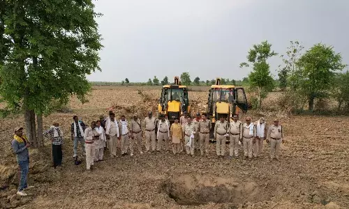 वन भूमि से हटाया गया अतिक्रमण, दक्षिण वनमण्डल की बीट पडरहा में भी हुई कार्रवाई