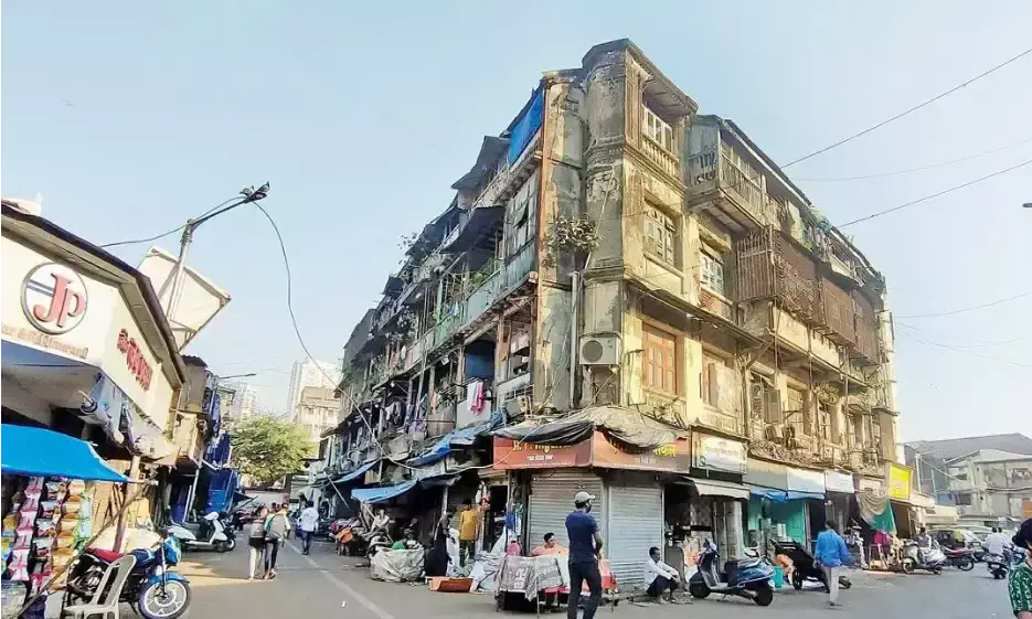 कमाठीपुरा के 8 हजार लोगों के पुनर्वसन की आस जगी, म्हाडा ने निकाला टेंडर
