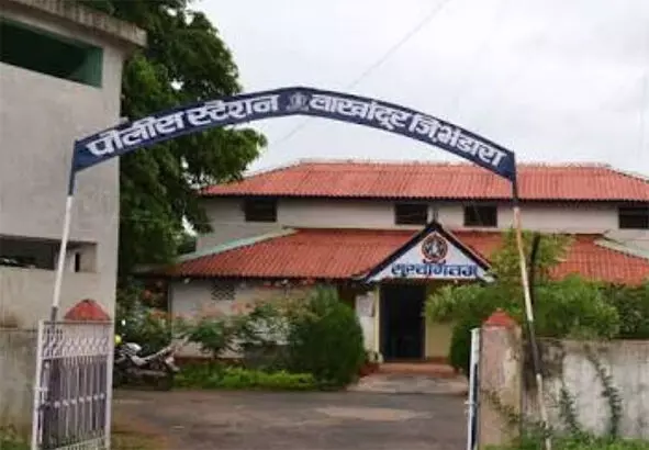 पटवारी कार्यालय से तापमान सूचक यंत्र सहित अन्य सामग्री उड़ा ले गए चोर पटवारी कार्यालय से तापमान सूचक यंत्र सहित अन्य सामग्री उड़ा ले गए चोर