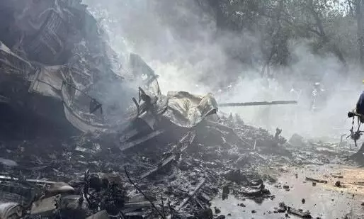 पिनाकिन शाह और उनकी पत्नी रूपाबेन की बीते दिन प्लेन हादसे में मौत पिनाकिन शाह और उनकी पत्नी रूपाबेन की बीते दिन प्लेन हादसे में मौत