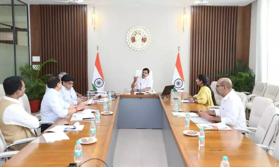 मेट्रो रेल परियोजना के कार्य गुणवत्ता के साथ समय-सीमा में पूर्ण करें- मुख्यमंत्री डॉ. मोहन यादव, सीएम ने की मध्यप्रदेश मेट्रो रेल परियोजना की समीक्षा मेट्रो रेल परियोजना के कार्य गुणवत्ता के साथ समय-सीमा में पूर्ण करें- मुख्यमंत्री डॉ. मोहन यादव, सीएम ने की मध्यप्रदेश मेट्रो रेल परियोजना की समीक्षा