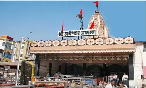 शनि शिंगणापुर देवस्थान ने 167 कर्मचारियों को निकाला, 114 मुस्लिम भी शामिल