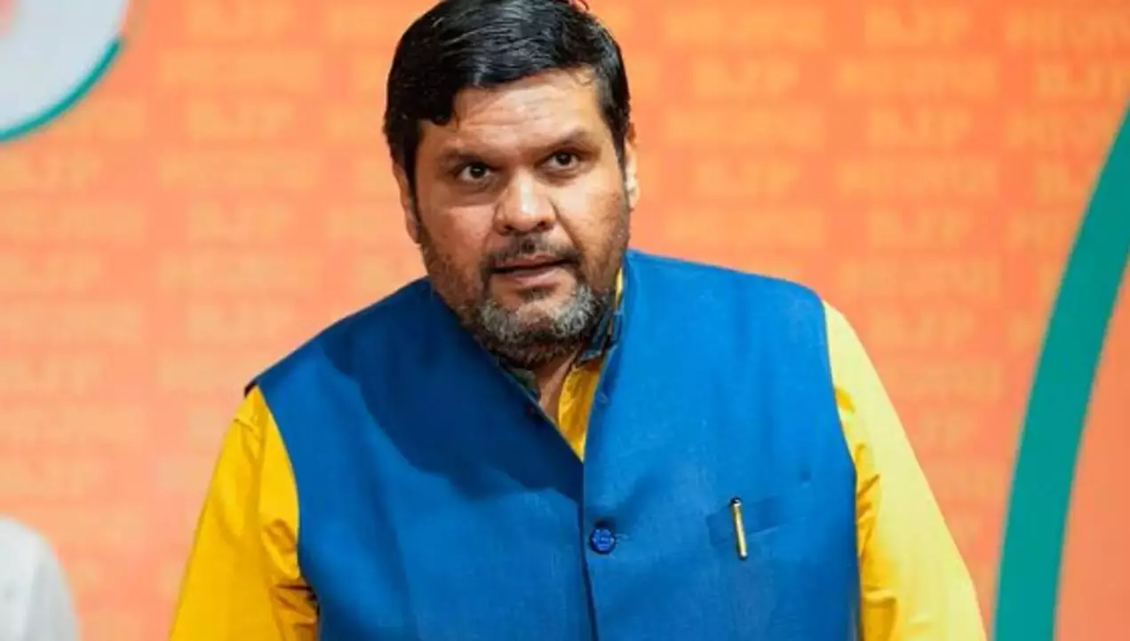 देश शोक में है, हादसे पर राजनीति न करें, BJP नेता गौरव वल्लभ ने विपक्ष के लिया आड़े हाथ देश शोक में है, हादसे पर राजनीति न करें, BJP नेता गौरव वल्लभ ने विपक्ष के लिया आड़े हाथ