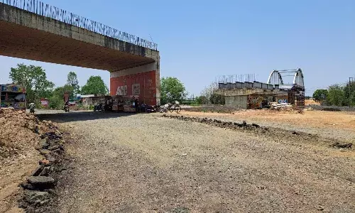 नेशनल हाइवे-43 पर चींटी चाल निर्माण पर एमपीआरडीसी सख्त