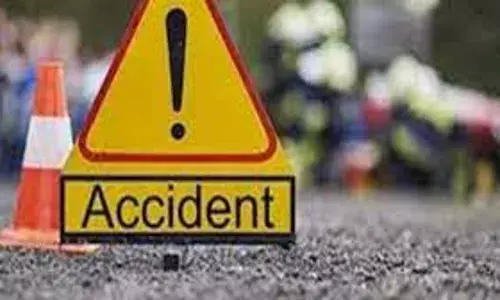 बीड के पास परली में ट्रक ने युवक को मारी टक्कर, दो लोगों की मौत