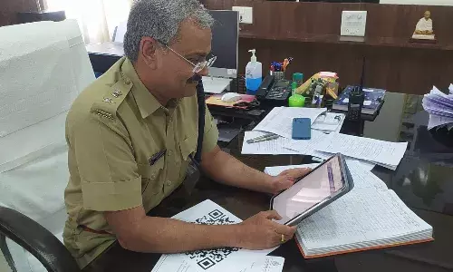 भास्कर मंडे पॉजिटिव- जनता बता रही पुलिस का व्यवहार कैसा
