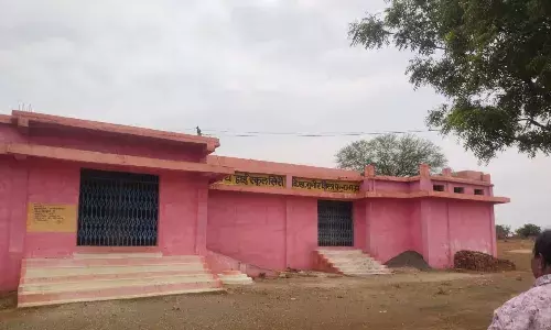 शासकीय हाई स्कूल सिरी शिक्षा के पहले दिन ही बदहाल तस्वीर, विद्यालय से छात्र नदारद, प्राचार्य रहे गायब