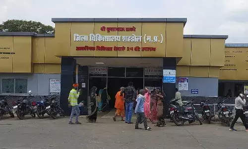 लेटलतीफी- इमरजेंसी में भी डॉक्टर को आने में लग गए 45 मिनट