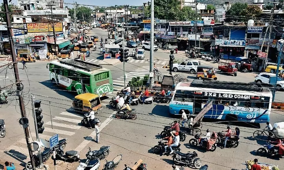 अब मंंडला रूट की बसों की शहर में एंट्री पूरी तरह होगी बैन अब मंंडला रूट की बसों की शहर में एंट्री पूरी तरह होगी बैन