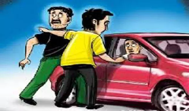 लुटेरों की करतूत - वाहन रुकवाया और चाकू की नोंक पर 65 हजार रूपए का माल लूटा लुटेरों की करतूत - वाहन रुकवाया और चाकू की नोंक पर 65 हजार रूपए का माल लूटा