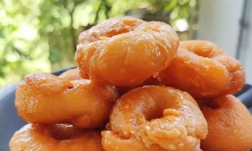 छेना-मावा के अलावा खाना चाहते हैं कोई अलग मिठाई तो, जरूर ट्राई करें बालूशाही, चाशनी से भरपूर