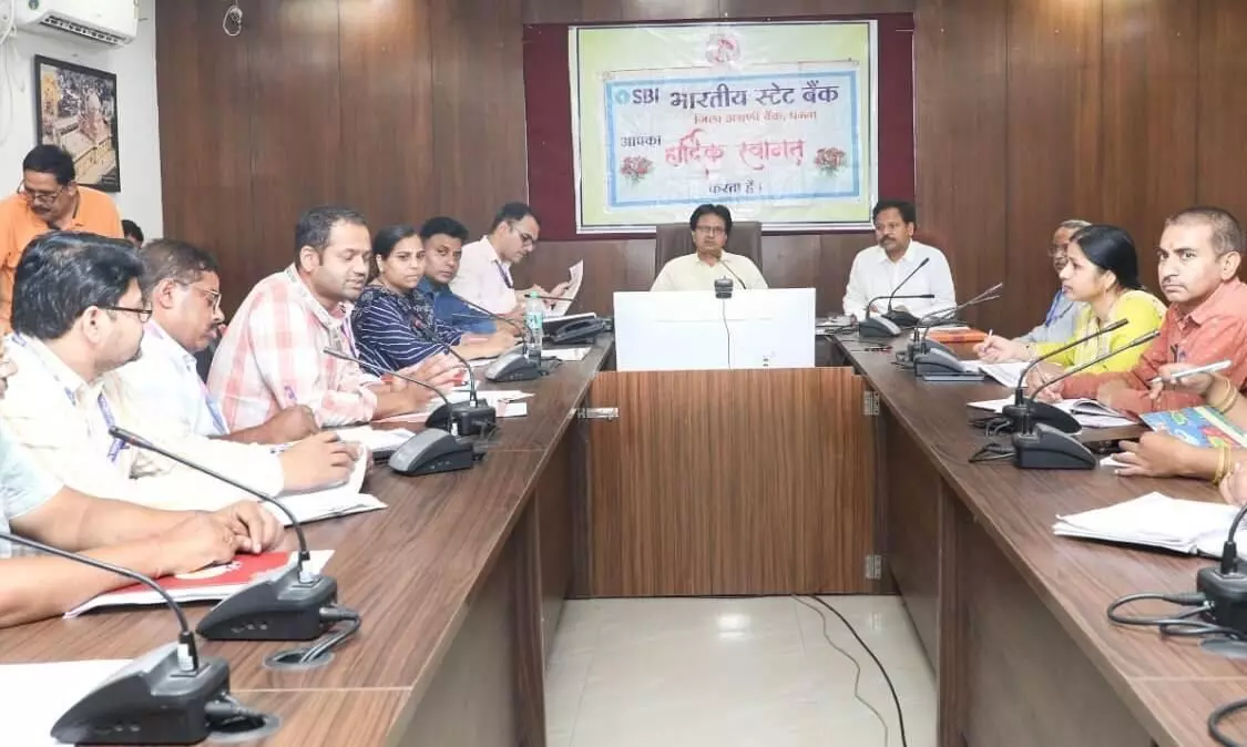 शिविर के जरिए वसूली कार्य में तेजी लाएं, कलेक्टर ने विभाग एवं बैंकवार समीक्षा कर दिए निर्देश शिविर के जरिए वसूली कार्य में तेजी लाएं, कलेक्टर ने विभाग एवं बैंकवार समीक्षा कर दिए निर्देश
