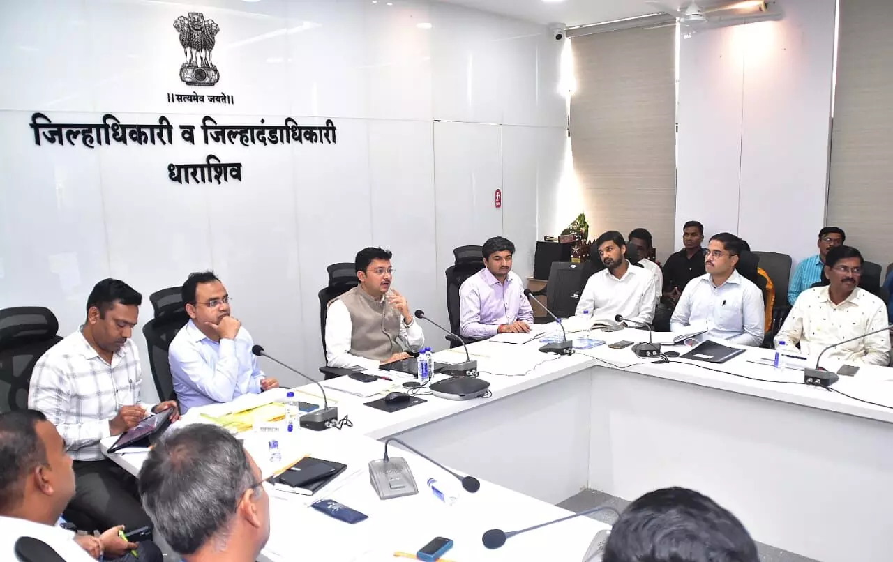 फसल ऋण और अन्य योजनाओं के लिए समय पर ऋण उपलब्ध कराएं बैंक - जिलाधिकारी फसल ऋण और अन्य योजनाओं के लिए समय पर ऋण उपलब्ध कराएं बैंक - जिलाधिकारी