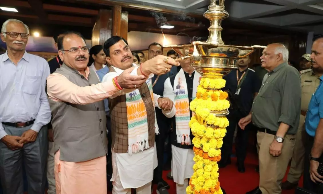 सिंहस्थ 2028 होगा ऐतिहासिक, विकसित क्षिप्रा घाटों पर एक दिन में पांच करोड़ श्रद्धालु स्नान कर सकेंगे- मुख्यमंत्री डॉ. मोहन यादव सिंहस्थ 2028 होगा ऐतिहासिक, विकसित क्षिप्रा घाटों पर एक दिन में पांच करोड़ श्रद्धालु स्नान कर सकेंगे- मुख्यमंत्री डॉ. मोहन यादव