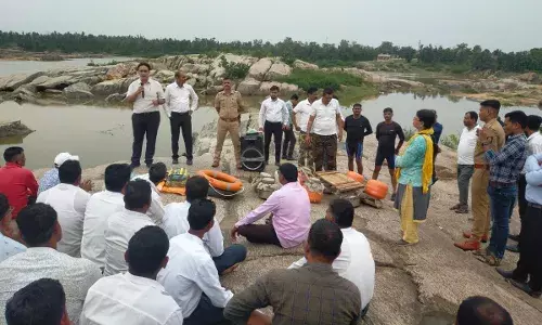 नदी तट पर पहुंचा बचाव व राहत दल , प्रशासन ने की मानसून पूर्व तैयारी