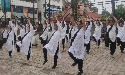अर्जुन योग, बालकदास योग, पंकज योग व लक्ष्मी ग्रुप नाम से बरसों से योग से जुड़कर रखा है तन-मन स्वस्थ