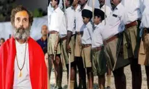 राहुल गांधी ने कहा - भाजपा और आरएसएस नहीं चाहते गरीब का बच्चा भी अंग्रेजी सीखे