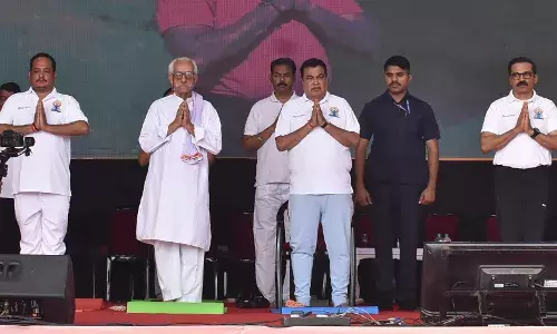 हजारों योगसाधकों ने लगाया नारा, गूंज उठा नागपुर का यशवंत स्टेडियम